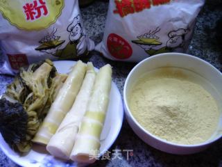 咸菜春笋馅松花米鸭蛋的做法步骤：1