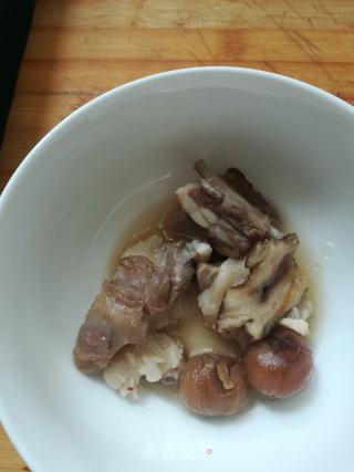 当归羊肉汤的做法步骤：2