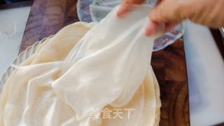 快手春饼——薄如蝉翼的小方法的做法步骤：12