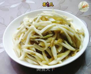 榨菜丝炒茭白的做法