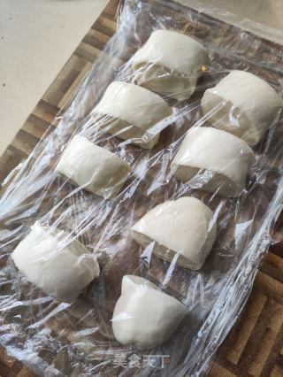 牛肉洋葱酥饼的做法步骤：2