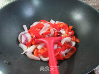 洋葱炒红椒的做法步骤：4