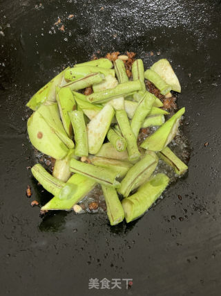 茄子豆角焖面的做法步骤：8