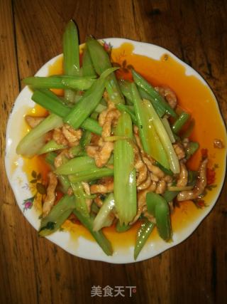 芹菜肉丝的做法