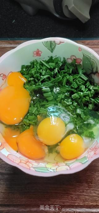 韭菜炒鸡蛋磷虾干的做法步骤：4