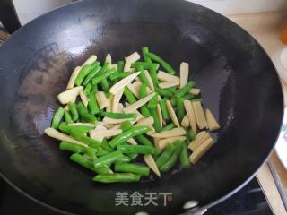 肉末玉米笋炒四季豆的做法步骤：6