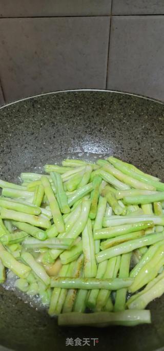 素烧白豆角的做法步骤：8