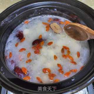 银耳莲子羹的做法步骤：6
