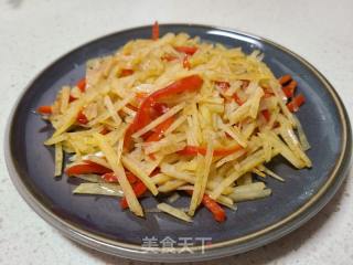 红椒炒土豆丝的做法步骤：4