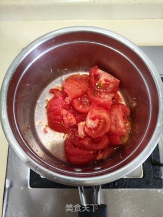 牛肉丸鸡蛋西红柿汤面的做法步骤：1