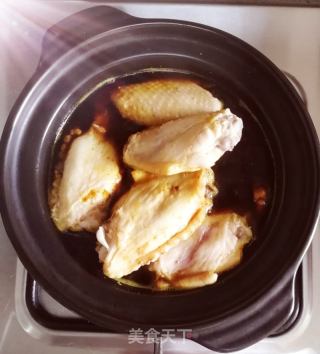 话梅鸡翅的做法步骤：1