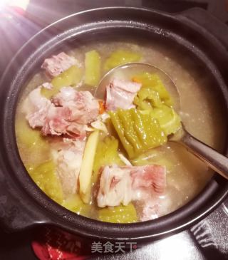 苦瓜排骨汤的做法
