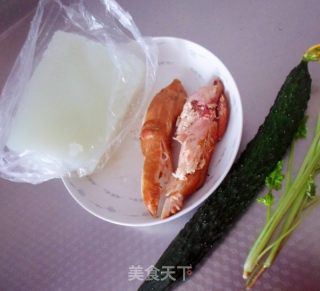 黄瓜拌凉粉的做法步骤：1