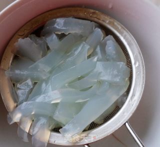 黄瓜拌凉粉的做法步骤：2