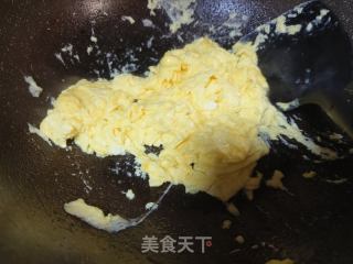 韭黄炒蛋的做法步骤：4