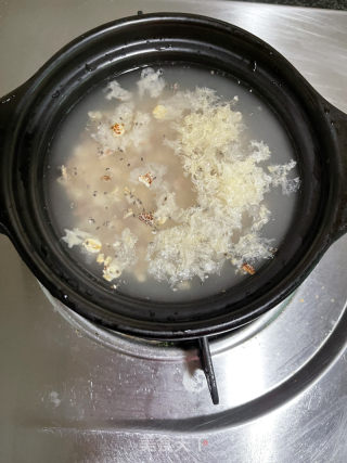 燕麦银耳牛奶羹的做法步骤：5