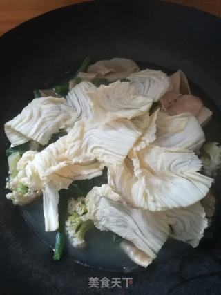 素菜火锅的做法步骤：4