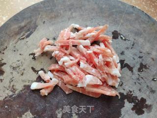 油麦菜心炒肉的做法步骤：3