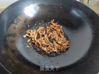 油麦菜心炒肉的做法步骤：4