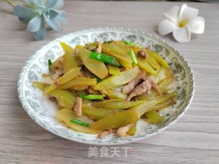油麦菜心炒肉的做法步骤：7
