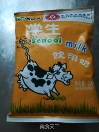 麻辣鲜花卷的做法步骤：1