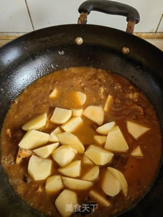 香菜土豆烧牛肉的做法步骤：10