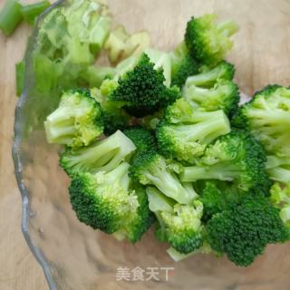 荔枝虾球的做法步骤：9