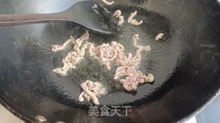 芦蒿炒肉丝的做法步骤：4