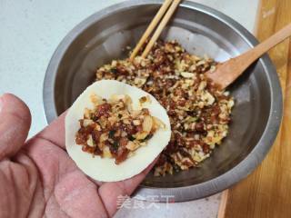 猪肉包菜馅饺子的做法步骤：7