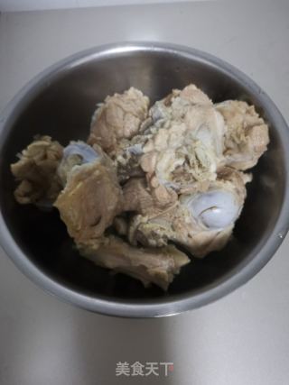 酱大骨的做法步骤：1