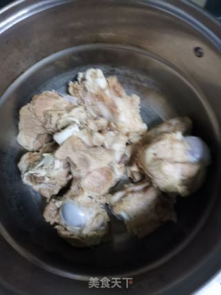 酱大骨的做法步骤：4