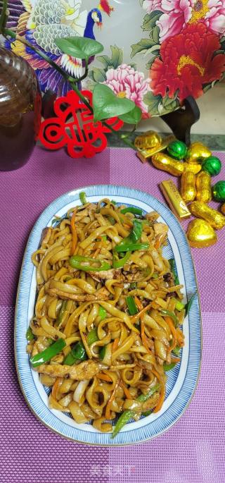 肉丝辣椒炒河粉的做法步骤：11