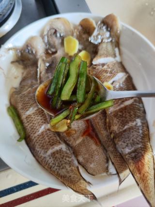 清蒸龙舌鱼的做法步骤：7