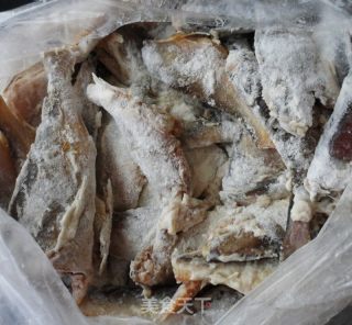 香炸鲫头鱼的做法步骤：4