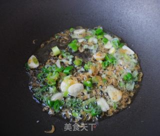 虾皮炒辣子的做法步骤：3