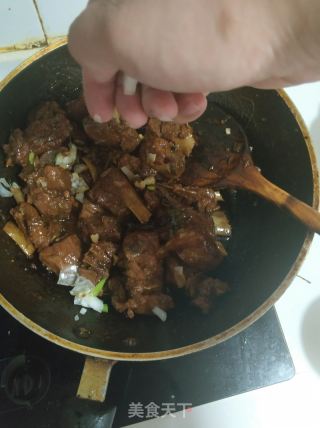 葱烧排骨的做法步骤：11
