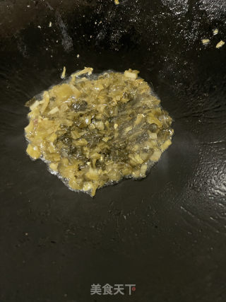 酸菜牛肉炒饭的做法步骤：11