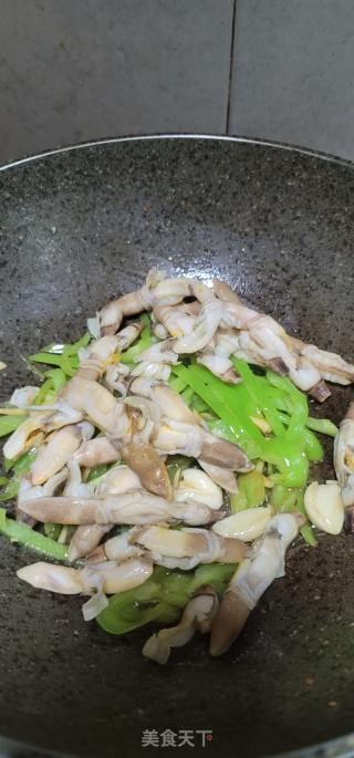 青椒炒蛏王肉的做法步骤：12
