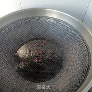 土豆炖油豆的做法步骤：4