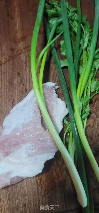 瘦肉炒新竹米粉的做法步骤：4