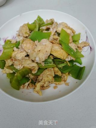 虾酱炒鸡蛋的做法步骤：5