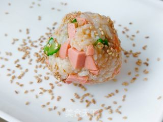 肉松火腿蔬菜饭团的做法步骤：3