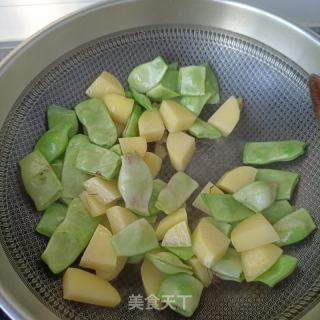 牛肉炖油豆土豆的做法步骤：8