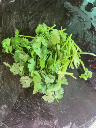 香菜拌牛肉的做法步骤：5