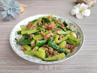 黄瓜炒牛肉的做法