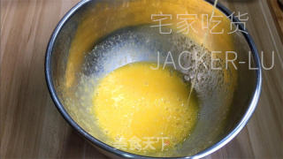 新疆砂糖饼干，金黄酥脆，回味无穷，有着独特的醇香口感。的做法步骤：1