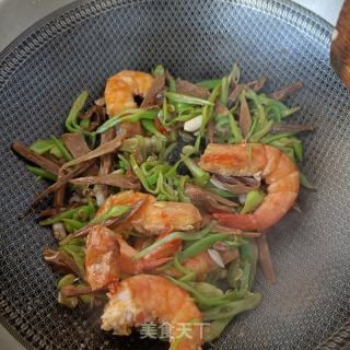 笋干油豆炒白虾的做法步骤：18