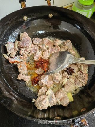 笋子烧牛腩的做法步骤：6