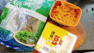 味噌豆腐汤的做法步骤：1