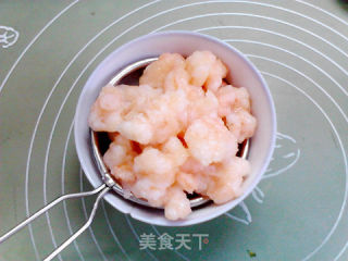 捞汁虾滑的做法步骤：7